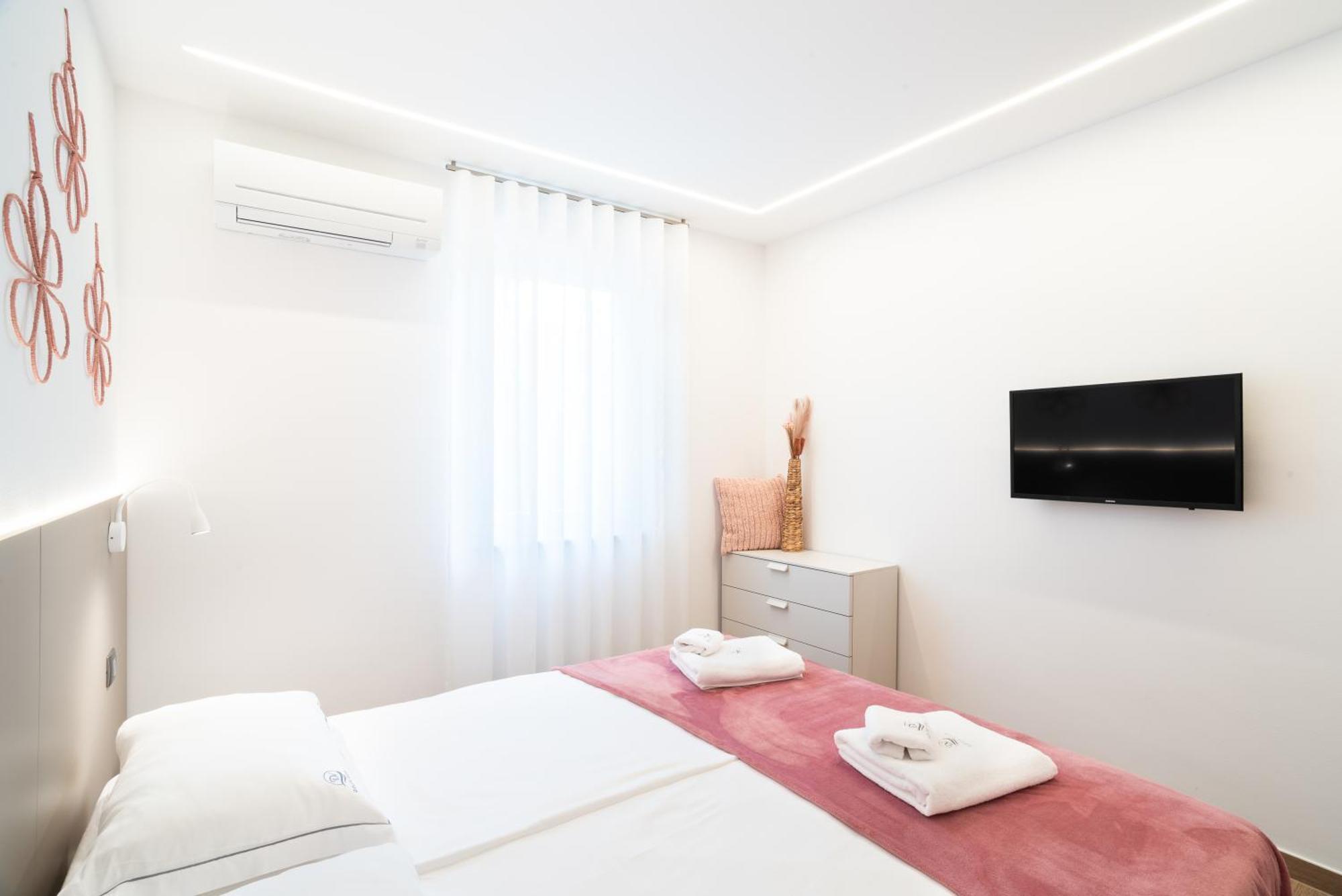 Lux Dolce Vista Apartment - Порторож Экстерьер фото